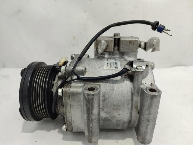 Sprężarka klimatyzacji 8FK351113811 FORD