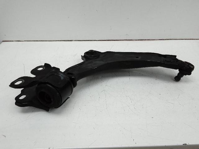 Wahacz zawieszenia przedniego dolny lewy 8G9N3A053A VOLVO