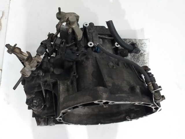 Mechaniczna skrzynia biegów w komplecie 8H5 NISSAN