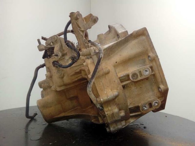 Mechaniczna skrzynia biegów w komplecie 8H5 NISSAN