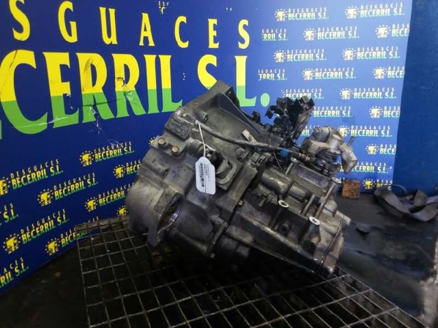 Mechaniczna skrzynia biegów w komplecie 8H5 NISSAN