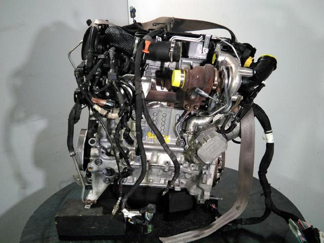 Silnik w komplecie 8HR PEUGEOT