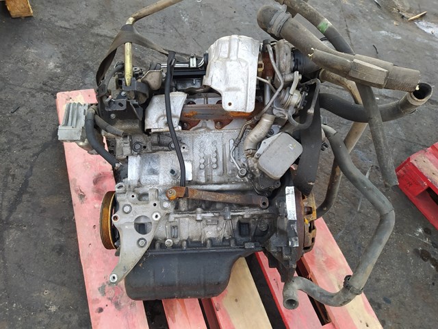 Silnik w komplecie 8HR PEUGEOT