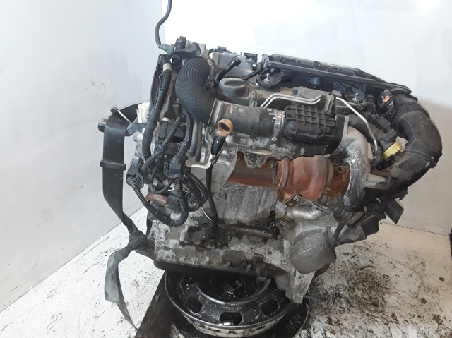 Silnik w komplecie 8HR PEUGEOT