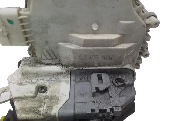 Zamek drzwi przednich lewych 8J1837015A VAG