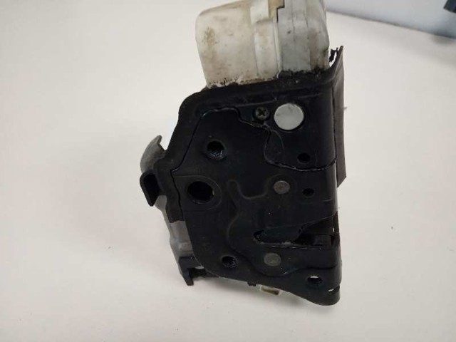 Zamek drzwi przednich lewych 8J1837015C VAG