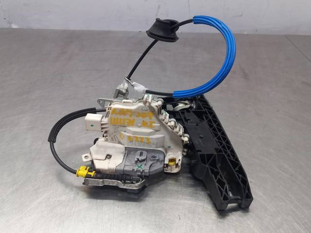 Zamek drzwi przednich lewych 8J1837015C VAG