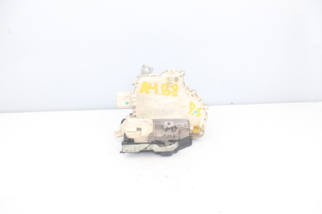 Zamek drzwi przednich lewych 8J1837015C VAG