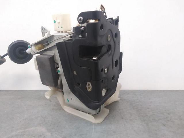 Zamek drzwi przednich lewych 8J1837015C VAG