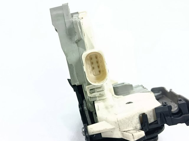 Zamek drzwi przednich lewych 8J1837015C VAG