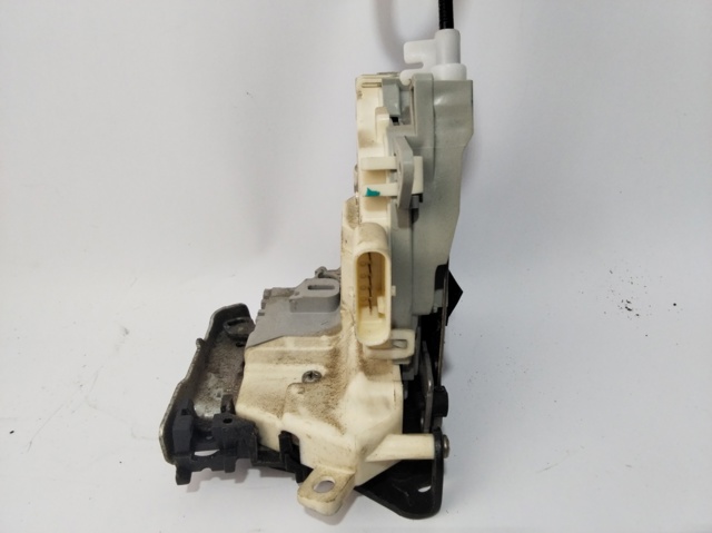 Zamek drzwi przednich prawych 8J1837016C VAG