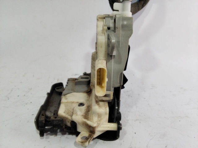 Zamek drzwi przednich prawych 8J1837016C VAG