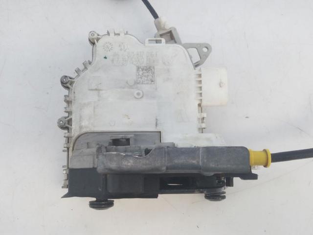 Zamek drzwi przednich prawych 8J1837016F VAG