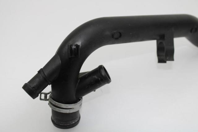 Przewód (króciec) chłodnicy górny Audi A4 8K2