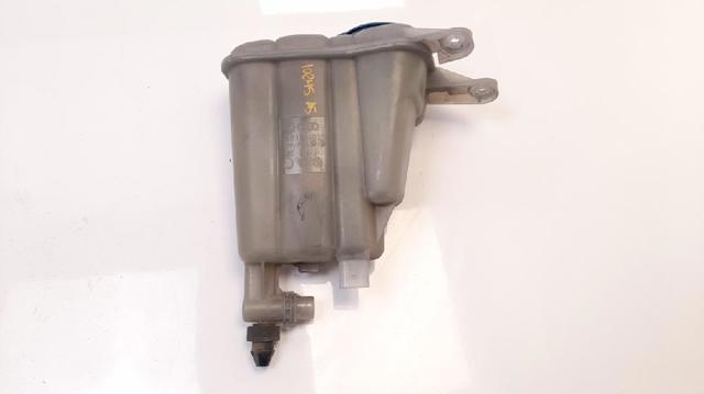 Zbiorniczek wyrównawczy układu chłodzenia 8K0121403G VAG