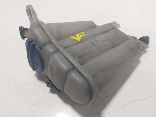 Zbiorniczek wyrównawczy układu chłodzenia 8K0121403Q VAG