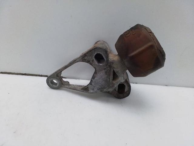 Poduszka (podpora) silnika przednia Audi A6 4G2, 4GC