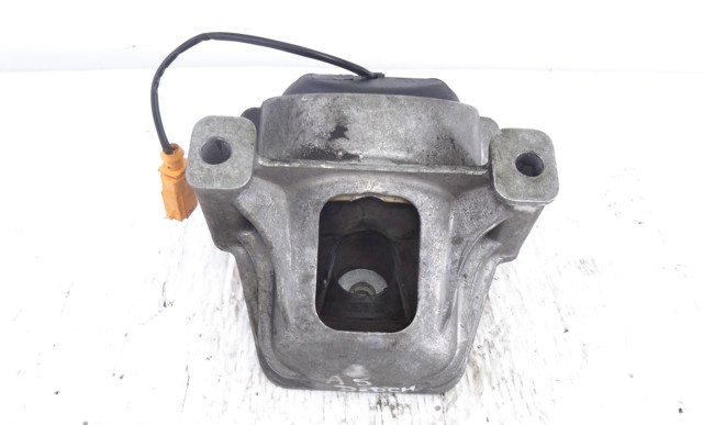 Poduszka (podpora) silnika lewa 8K0199381 VAG