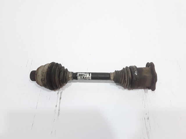 Półoś napędowa przednia 8K0407271Q VAG