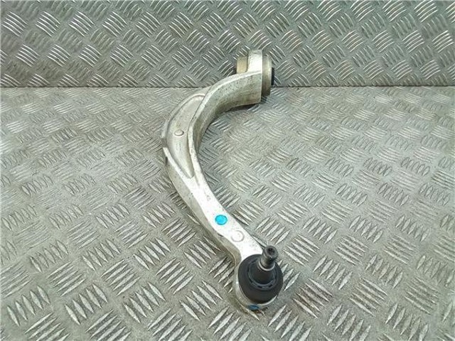 8K0407696F VAG