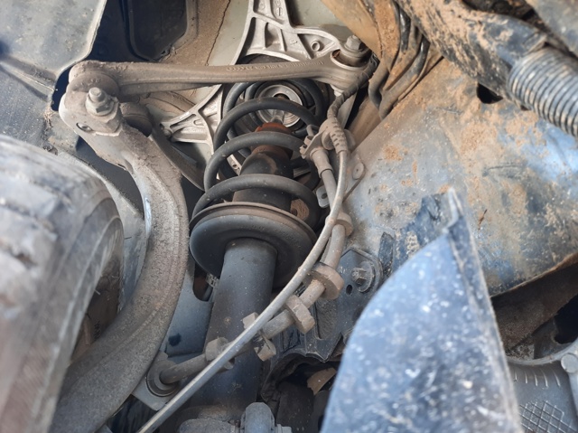 Amortyzator przedni 8K0413031CA VAG