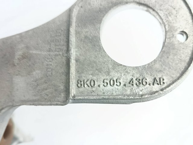 Czop (zwrotnica) tylny prawy 8K0505436AB VAG