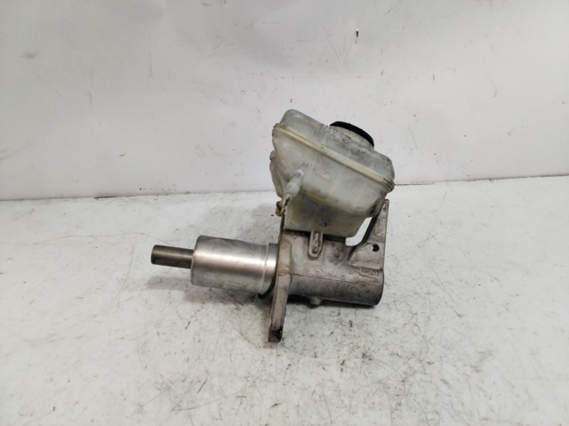 Zbiorniczek głównego cylindra hamulcowego (płynu hamulcowego) 8K0611301A VAG