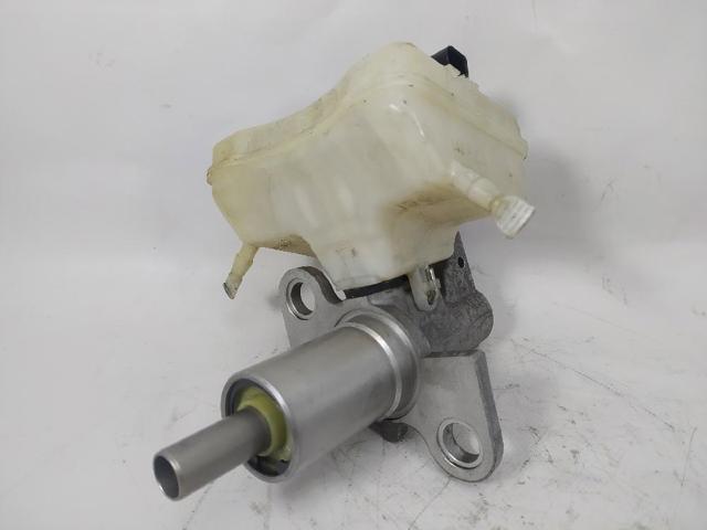 Zbiorniczek głównego cylindra hamulcowego (płynu hamulcowego) 8K0611301A VAG