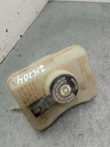 Zbiorniczek głównego cylindra hamulcowego (płynu hamulcowego) 8K0611301A VAG