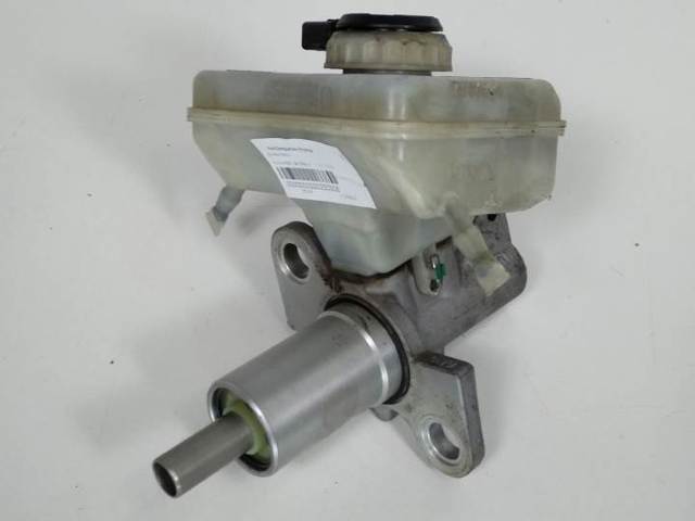 Zbiorniczek głównego cylindra hamulcowego (płynu hamulcowego) 8K0611301A VAG