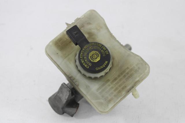 Zbiorniczek głównego cylindra hamulcowego (płynu hamulcowego) 8K0611301A VAG