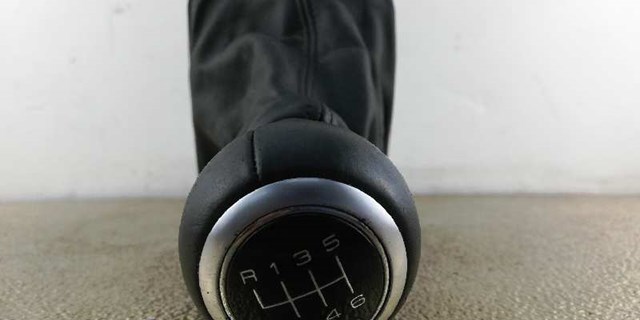 Dźwignia zmiany biegów Audi A6 4G2, 4GC