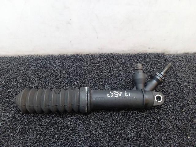 Cylinder roboczy sprzęgła 8K0721257A VAG