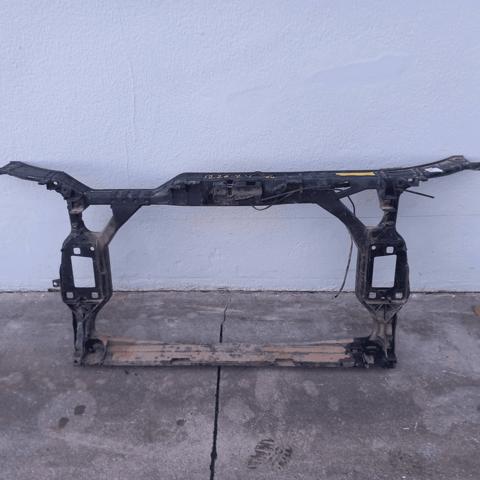Osłona chłodnicy kompletna (panel mocowania reflektorów) 8K0805594L VAG