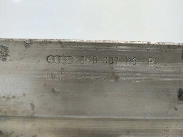Wzmocnienie zderzaka przedniego 8K0807113B VAG