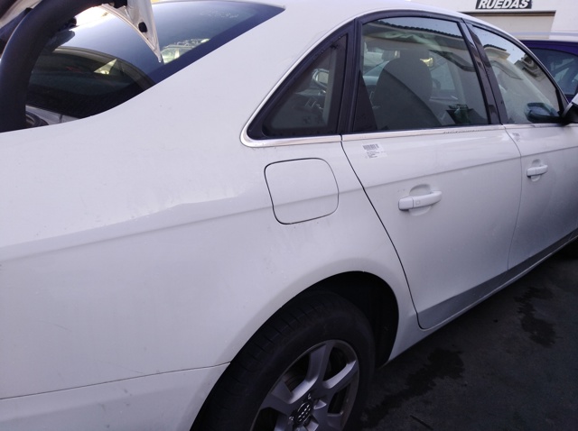 Klapka wlewu paliwa Audi A4