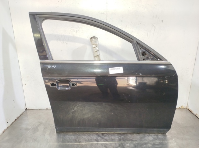 Drzwi przednie prawe 8K0831052J VAG