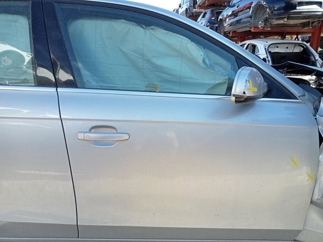 Drzwi przednie prawe 8K0831052J VAG