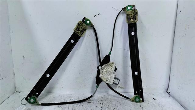 Mechanizm podnoszenia szyby drzwi przednich lewych 8K0837461 VAG