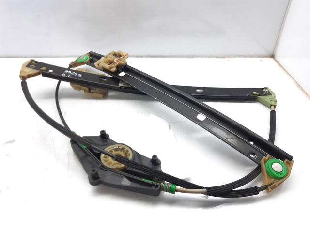 Mechanizm podnoszenia szyby drzwi przednich lewych 8K0837461 VAG