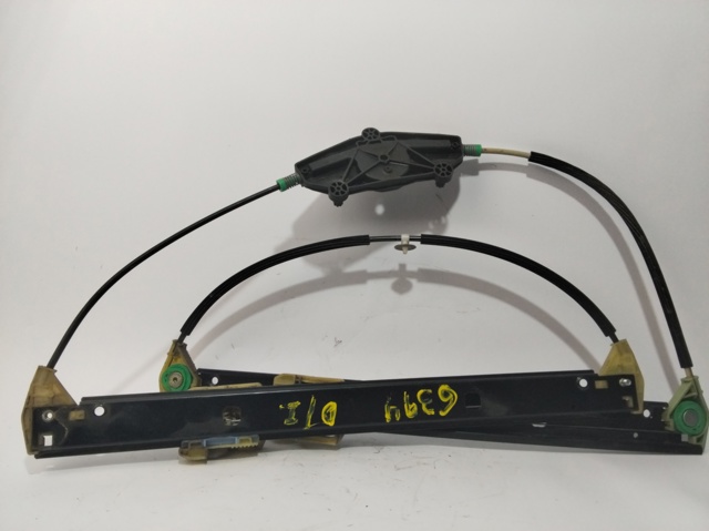 Mechanizm podnoszenia szyby drzwi przednich lewych 8K0837461 VAG