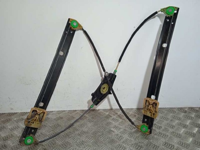 Mechanizm podnoszenia szyby drzwi przednich lewych 8K0837461 VAG
