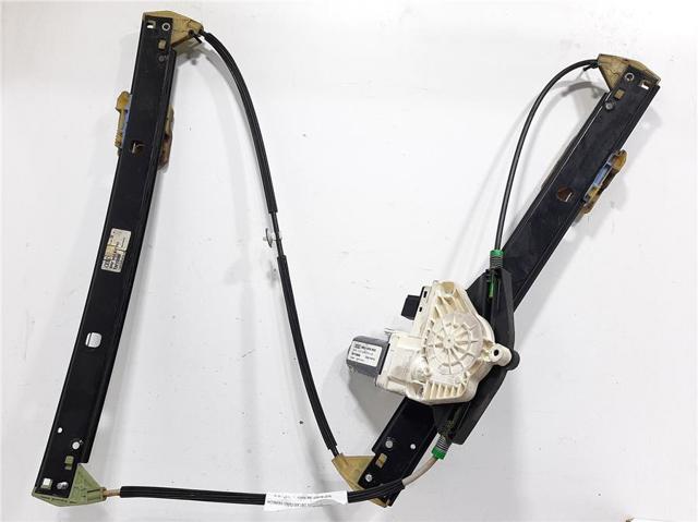 Mechanizm podnoszenia szyby drzwi przednich prawych 8K0837462 VAG