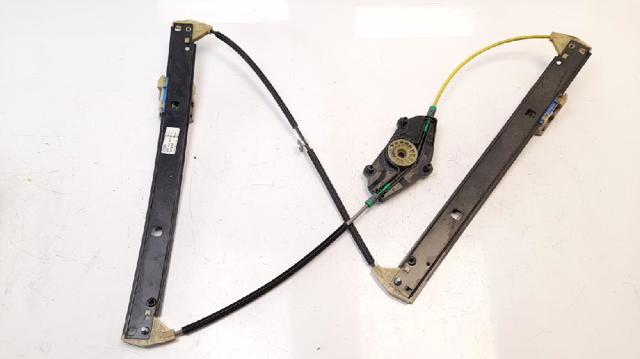Mechanizm podnoszenia szyby drzwi przednich prawych 8K0837462 VAG