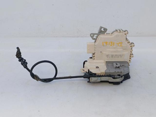 Zamek drzwi tylnych lewych 8K0839015C PORSCHE