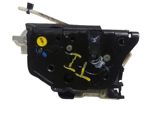 Zamek drzwi tylnych lewych 8K0839015G VAG
