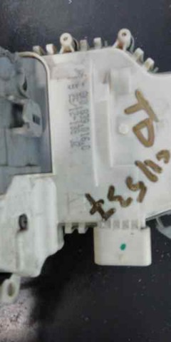 Zamek drzwi tylnych prawych 8K0839016C PORSCHE