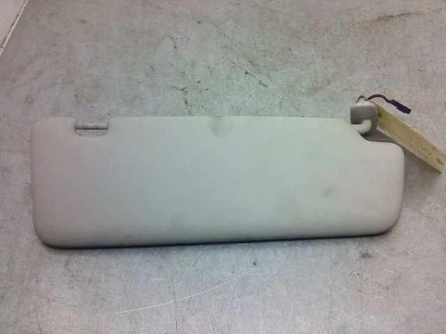 Osłona przeciwsłoneczna 8K0857551 VAG