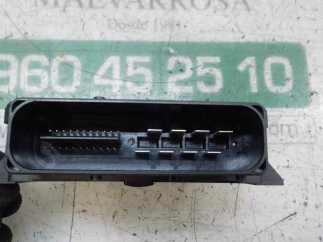 Sterownik elektromechanicznego hamulca postojowego (ręcznego) 8K0907801P VAG