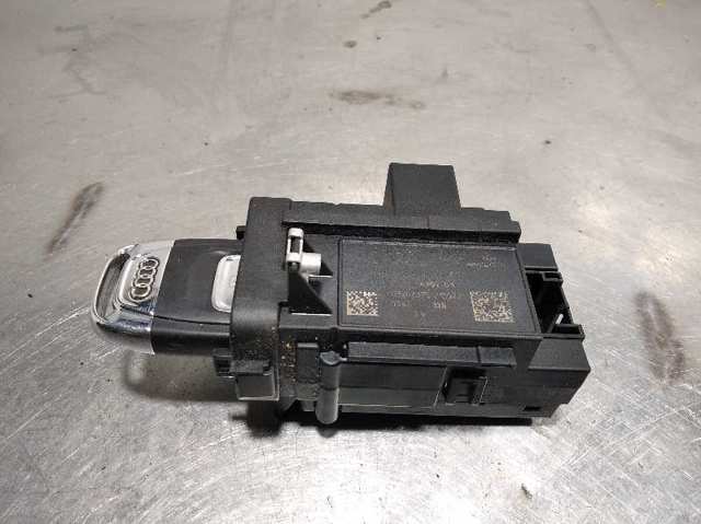 Stacyjka zapłonowa 8K0909131D VAG